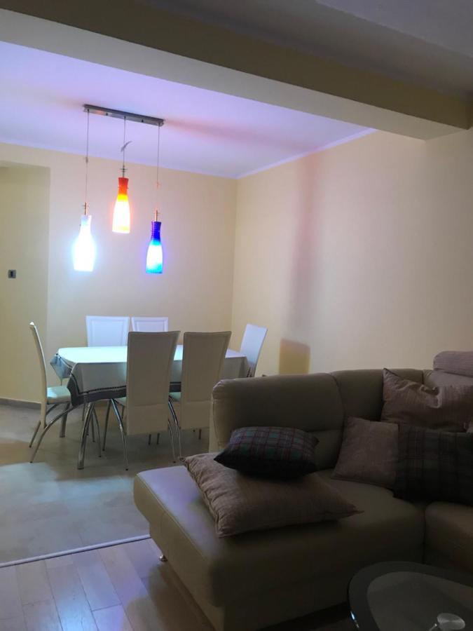 Mum'S Apartment Petrovac Eksteriør billede